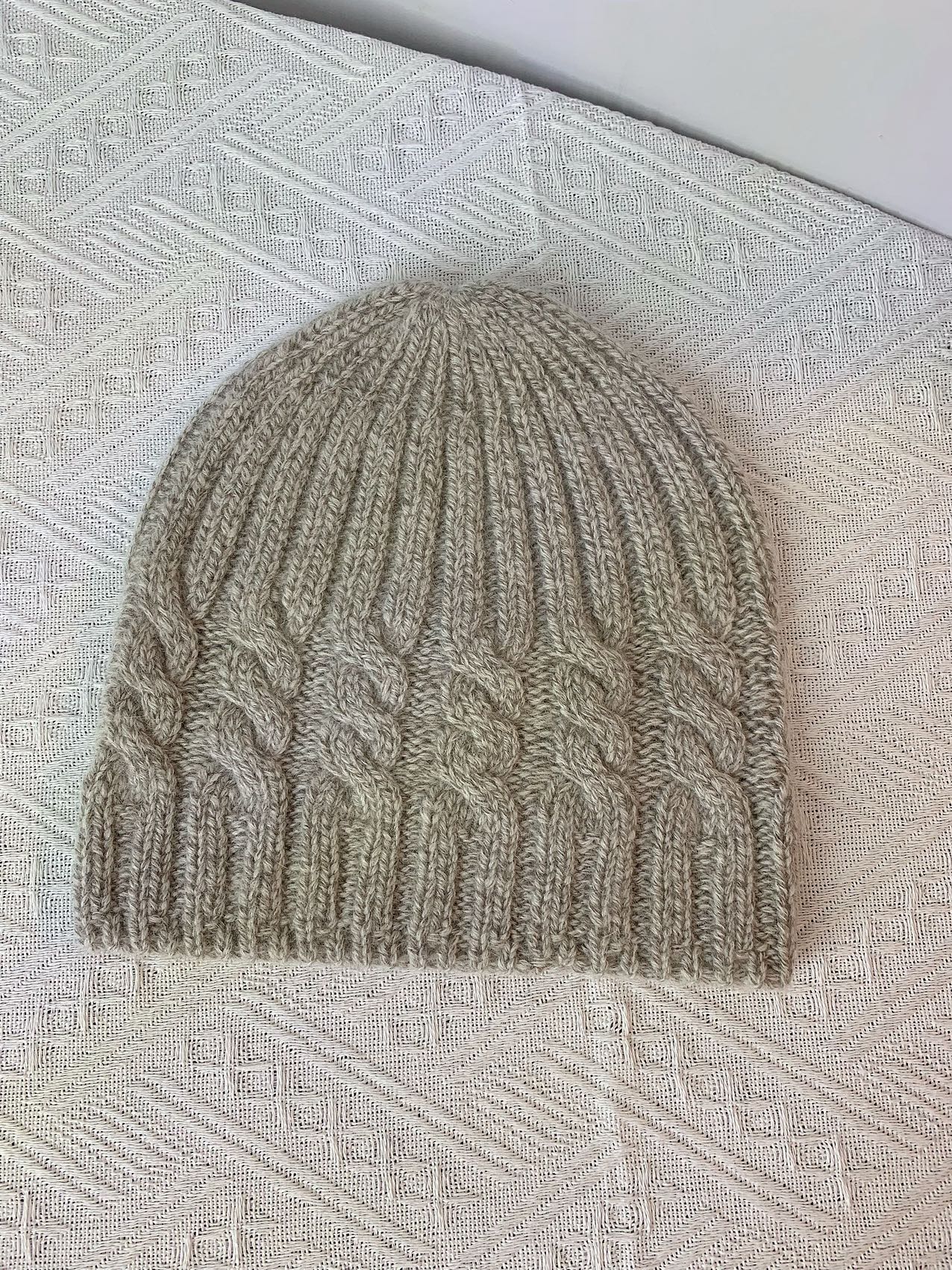 Light Camel Cable knit Beanie
