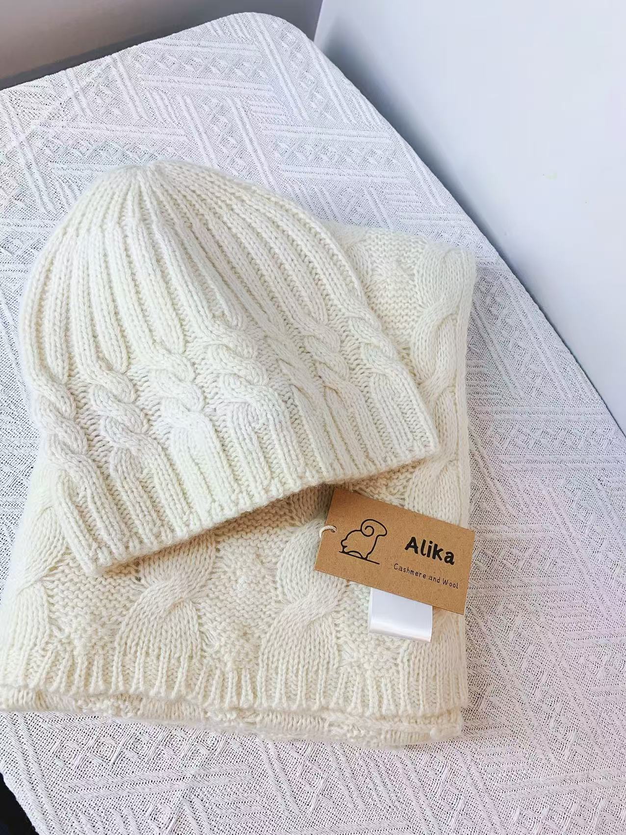 Cable knit Scarf