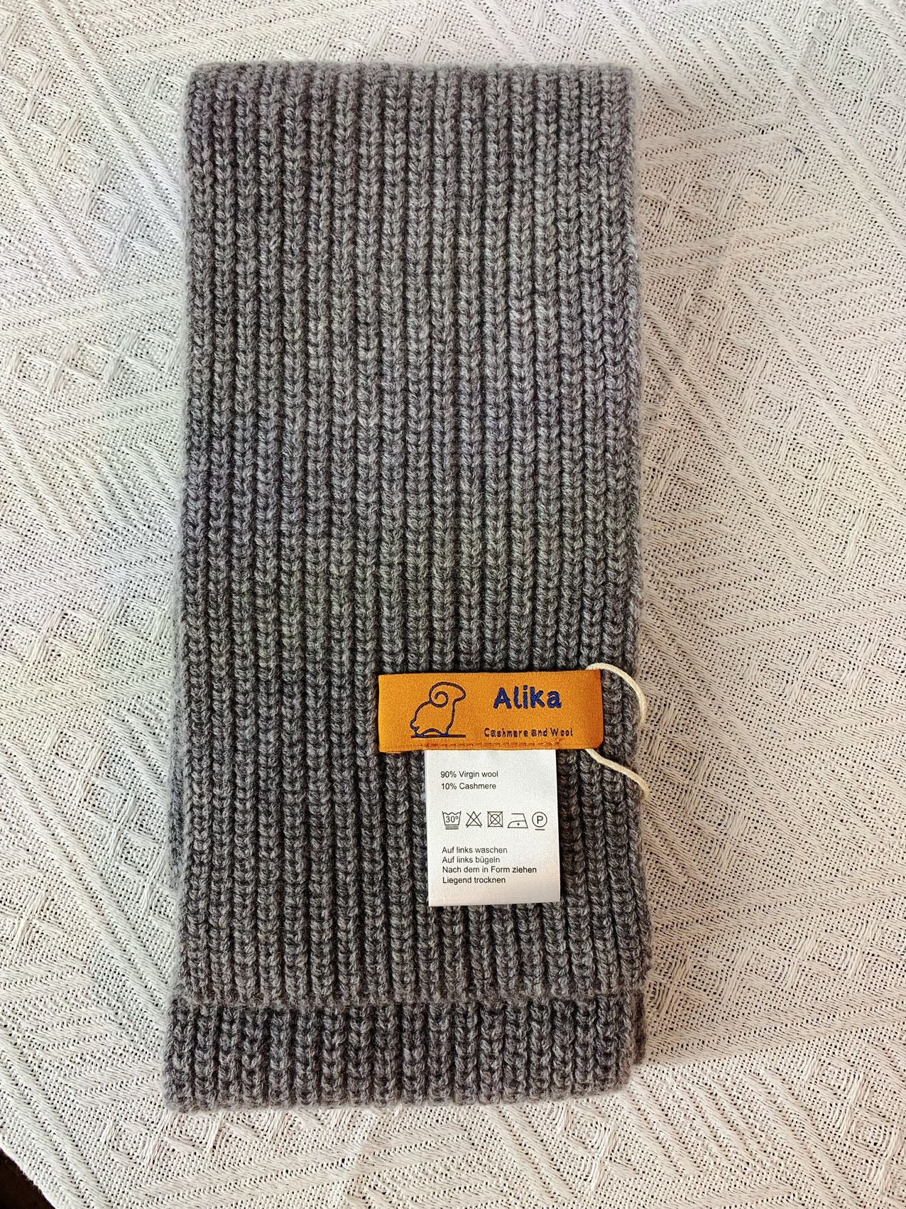 Luca Scarf