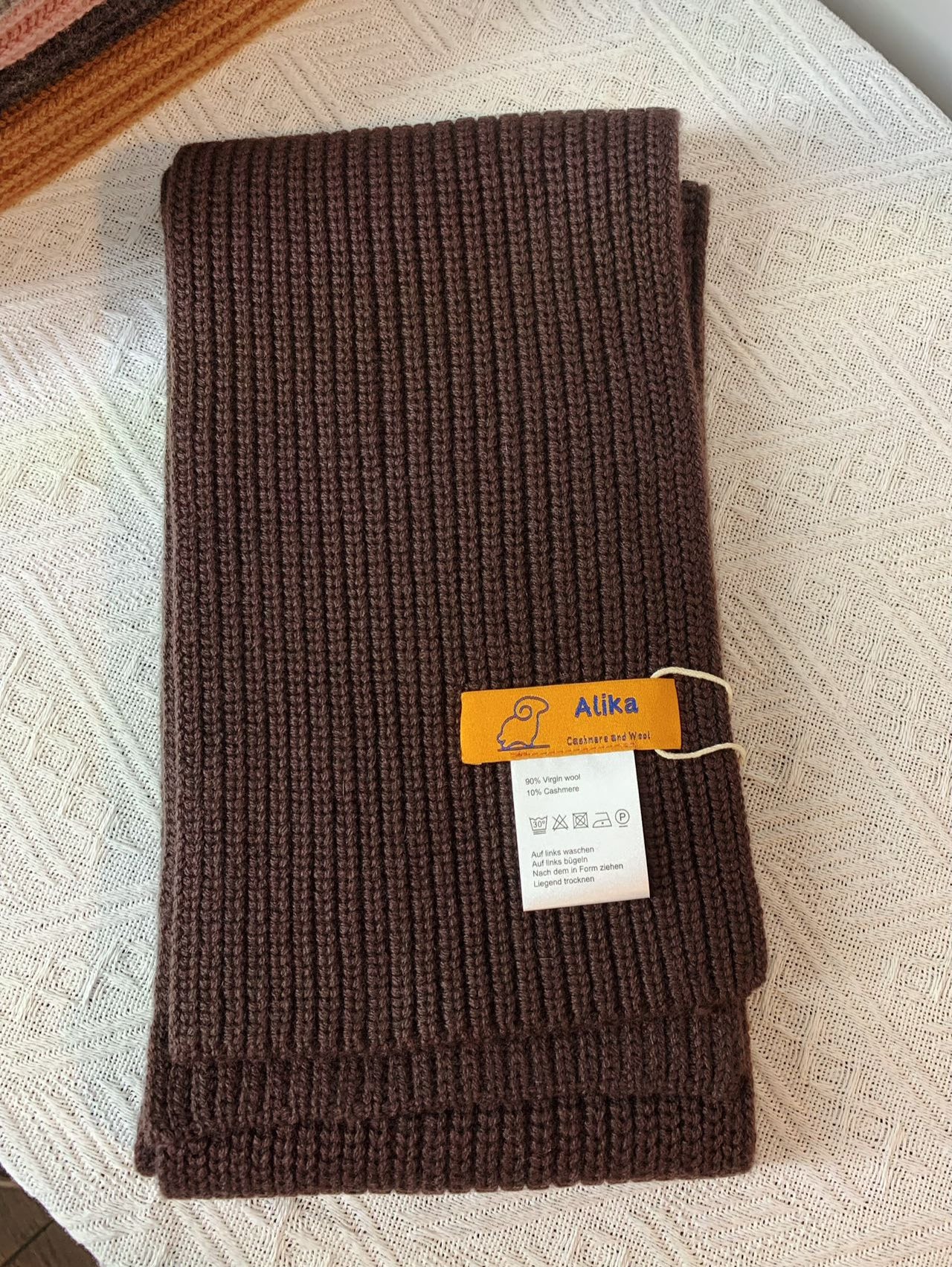 Lucia Scarf